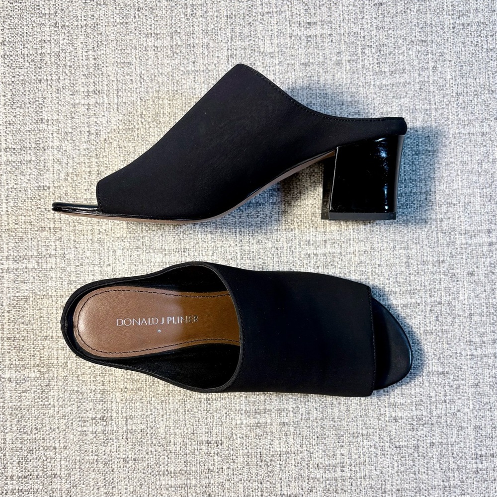 Donald J. Pliner Black Open-Toe Slip-On Block Heel Mules